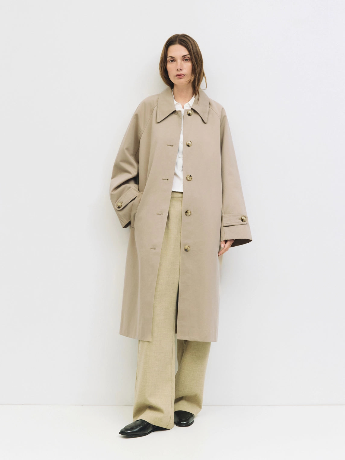 The Serena Trench | Desert Noir